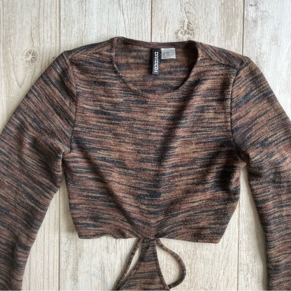 H&M Divided | Long Sleeve Cutout Dress Brown - Picture 6 of 9